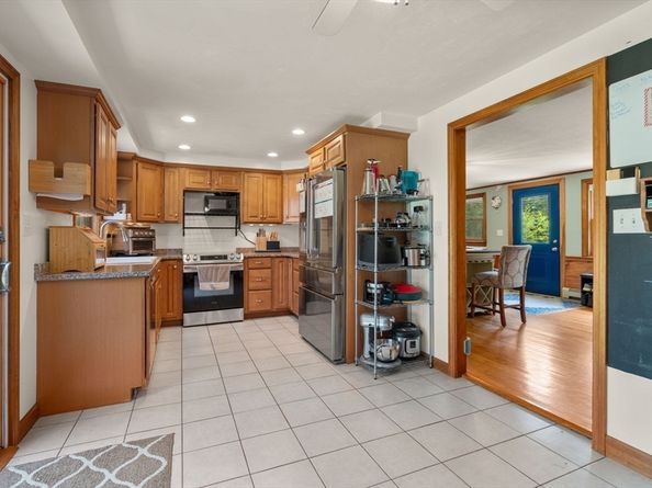94 Pond St, East Bridgewater MA 02333