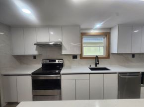 52 Glenwood Rd, Lynn MA 01904