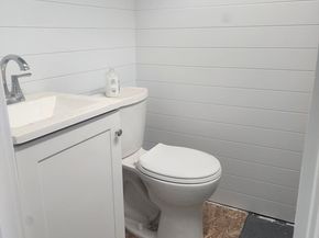 52 Glenwood Rd, Lynn MA 01904