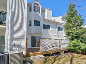 117 Tall Oaks Dr I, Weymouth MA 02190