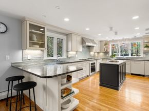 199 Country Rd, Weston MA 02493