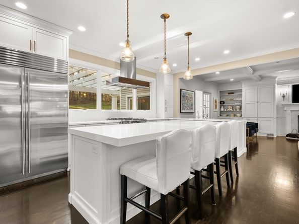 20 Burr Dr, Needham MA 02492