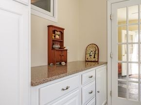786 Boston Post Rd, Weston MA 02493
