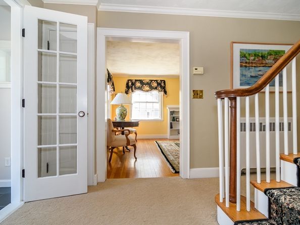 786 Boston Post Rd, Weston MA 02493