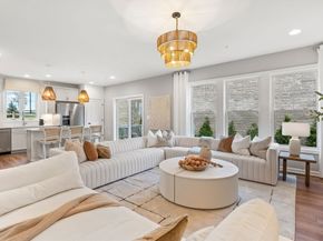 23 Emerald Run 14, Shrewsbury MA 01545