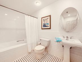 16 Harcourt St 3D, Boston MA 02116