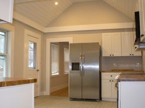 250 Ashburnham St, Fitchburg MA 01420
