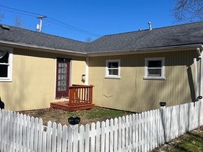 27 Morgan Rd, Holbrook MA 02343