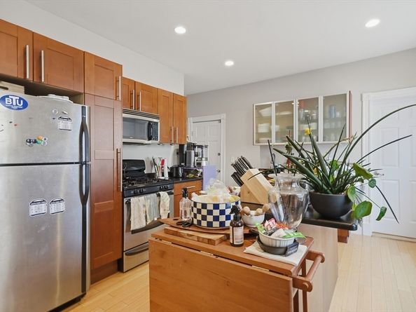 26 Chestnut Ave 1, Boston MA 02130