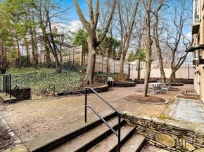 99 Pond Ave 222, Brookline MA 02445