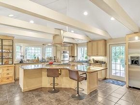 10 Ballard Terrace, Lexington MA 02420