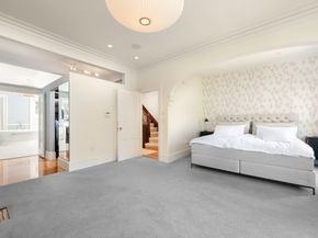 340 Marlborough St, Boston MA 02115