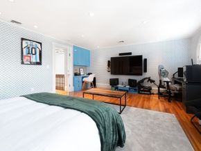 340 Marlborough St, Boston MA 02115