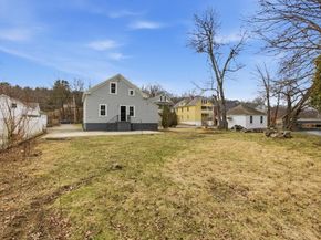 2120 Providence Rd, Northbridge MA 01534