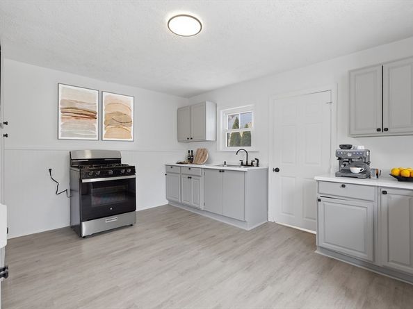 2120 Providence Rd, Northbridge MA 01534