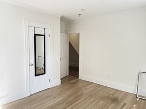 8 White Ave, Brookline MA 02467