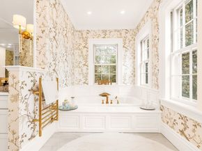 31 Boyles St, Beverly MA 01915