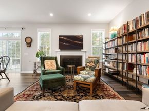 124 Glen Ellen Blvd 124, Millis MA 02054