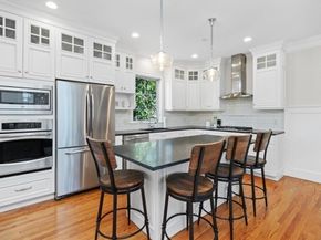 403 Hunnewell St 403, Needham MA 02494