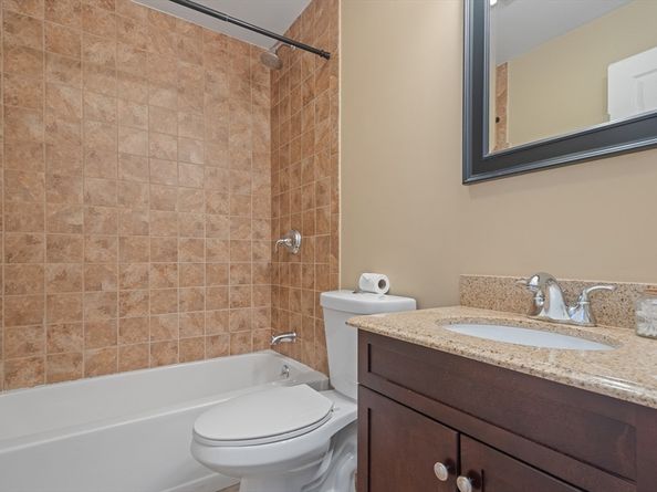 8 Saint Marys Way 8, Marlborough MA 01752