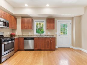 8 Saint Marys Way 8, Marlborough MA 01752