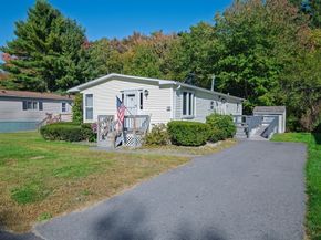 1 Canterbury Lane, Rockland MA 02370