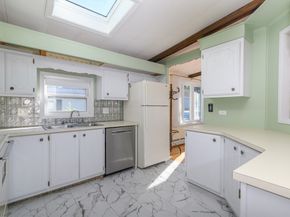 1 Canterbury Lane, Rockland MA 02370