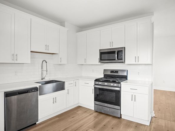 252-254 Magnolia St, Boston MA 02121