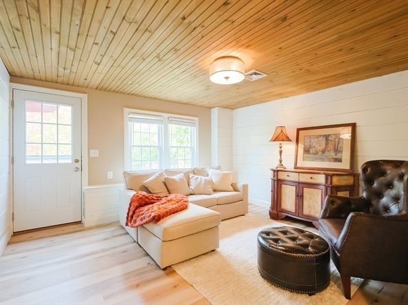 130 Dutcher Street, Hopedale MA 01747