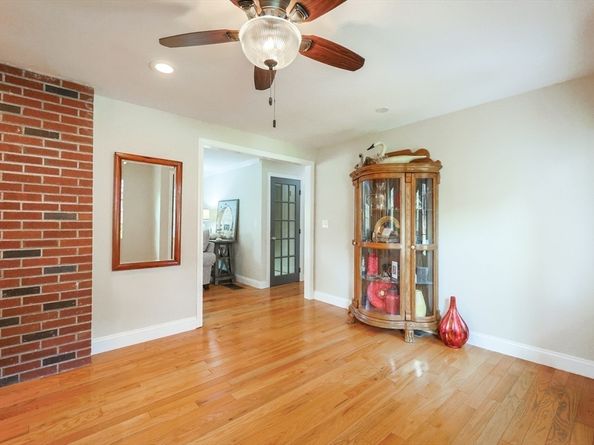 130 Dutcher Street, Hopedale MA 01747