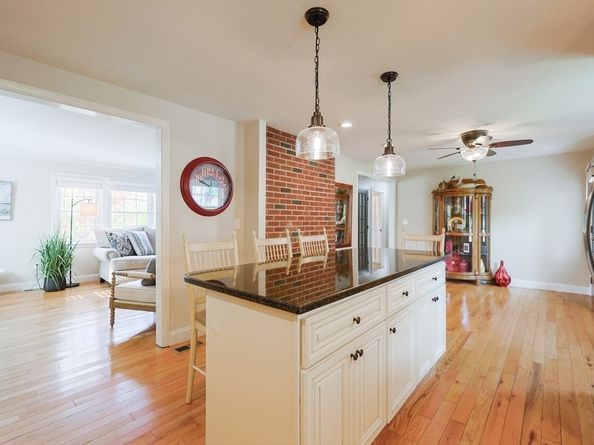 130 Dutcher Street, Hopedale MA 01747