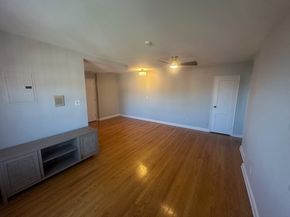 33 Lennon Ct 39, Boston MA 02127