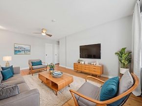 33 Lennon Ct 39, Boston MA 02127