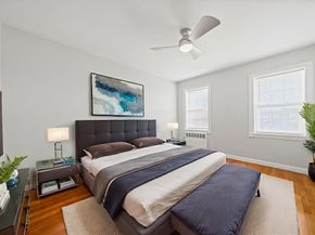 33 Lennon Ct 39, Boston MA 02127