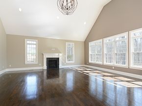 26 Bayliss Way, Uxbridge MA 01569