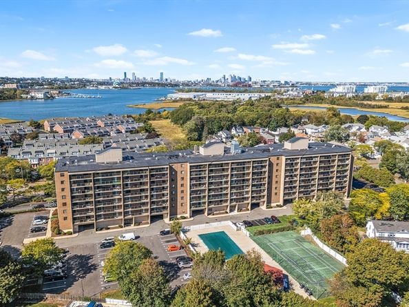 185 Quincy Shore Dr 65, Quincy MA 02171