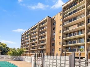 185 Quincy Shore Dr 65, Quincy MA 02171