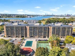 185 Quincy Shore Dr 65, Quincy MA 02171