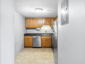 185 Quincy Shore Dr 65, Quincy MA 02171