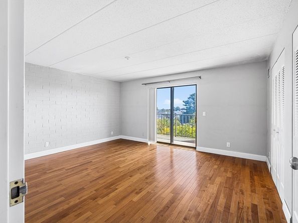 185 Quincy Shore Dr 65, Quincy MA 02171