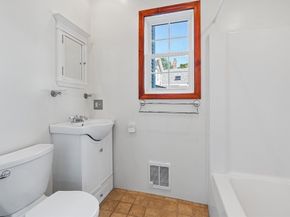 8 Fort Ln, Dedham MA 02026
