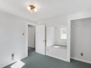 8 Fort Ln, Dedham MA 02026