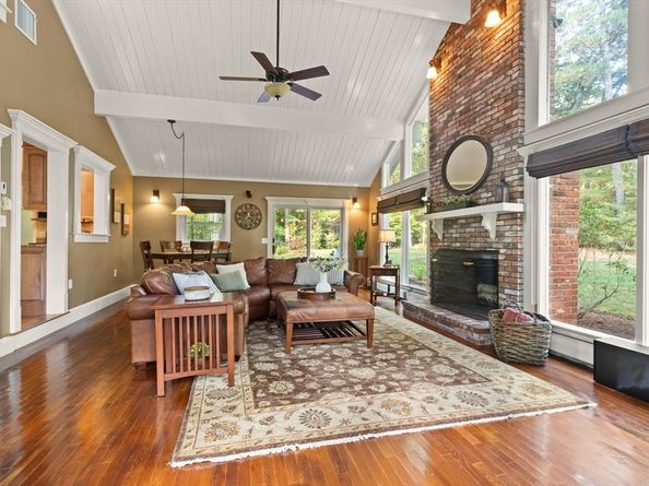 36 Old Forge Ln, Sudbury MA 01776