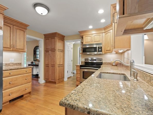 36 Old Forge Ln, Sudbury MA 01776