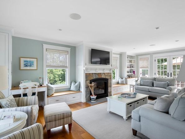 25 Mohawk Way, Cohasset MA 02025