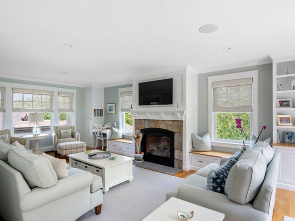 25 Mohawk Way, Cohasset MA 02025