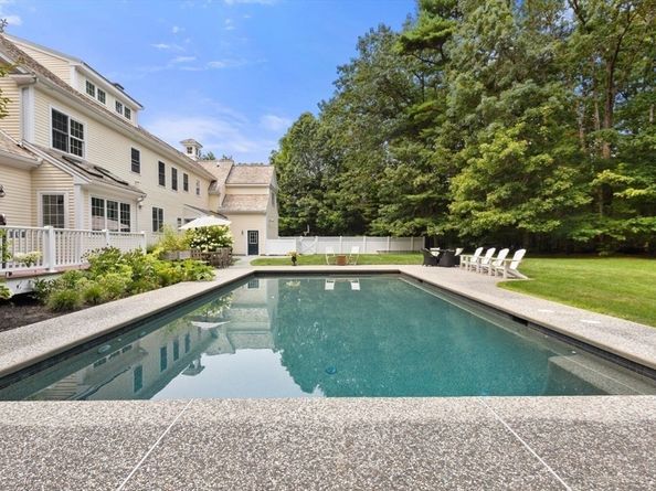 20 Amado Way, Duxbury MA 02332