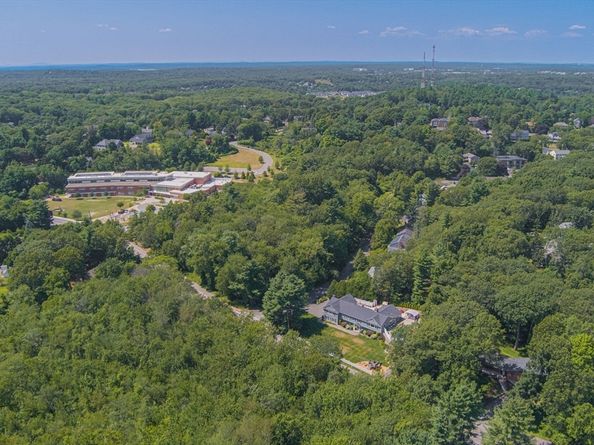 59 Johnson Rd, Winchester MA 01890
