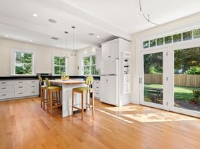 78 Purchase St, Newburyport MA 01950