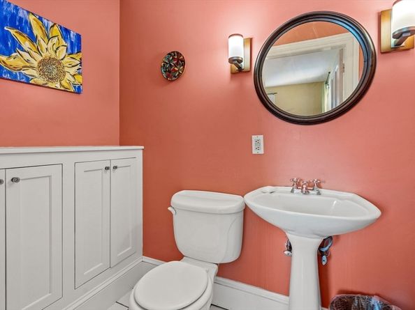 78 Purchase St, Newburyport MA 01950